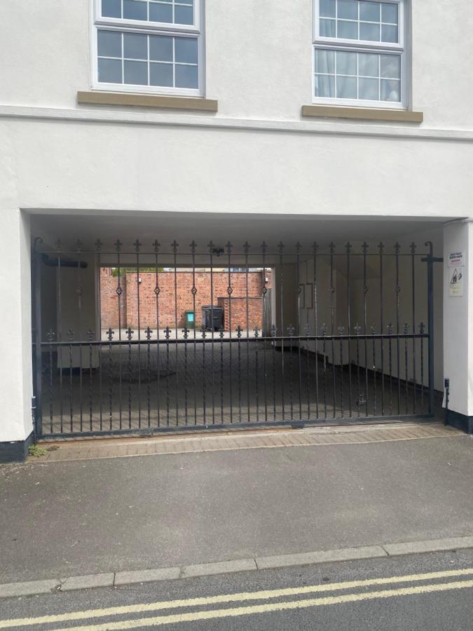 York Centre 2 Bedroom Renovated Flat, 8 Escrick Street Eksteriør bilde